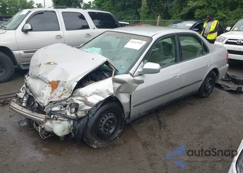 1999 Honda Accord Lx z USA, uszkodzony, nr VIN 1HGCG6659XA079849